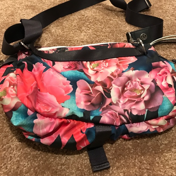 Lululemon secret garden go lightly bag - Picture 3 of 5